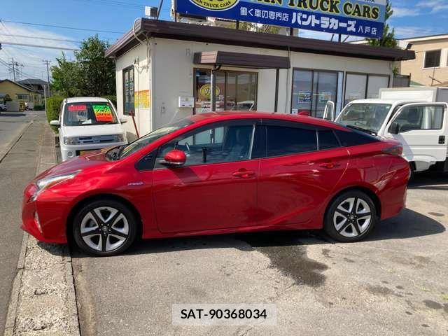 Toyota PRIUS 2016-12 8661112-15