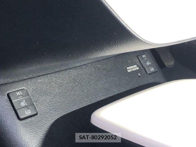 Toyota PRIUS 2016-05 8666763-19