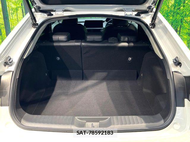 Toyota PRIUS 2023-08 8661108-9