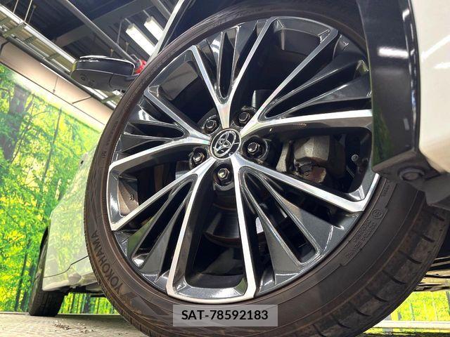 Toyota PRIUS 2023-08 8661108-12