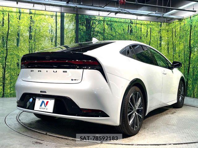 Toyota PRIUS 2023-08 8661108-16
