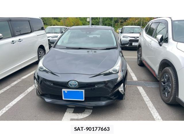 Toyota PRIUS 2017-12 8666767-1