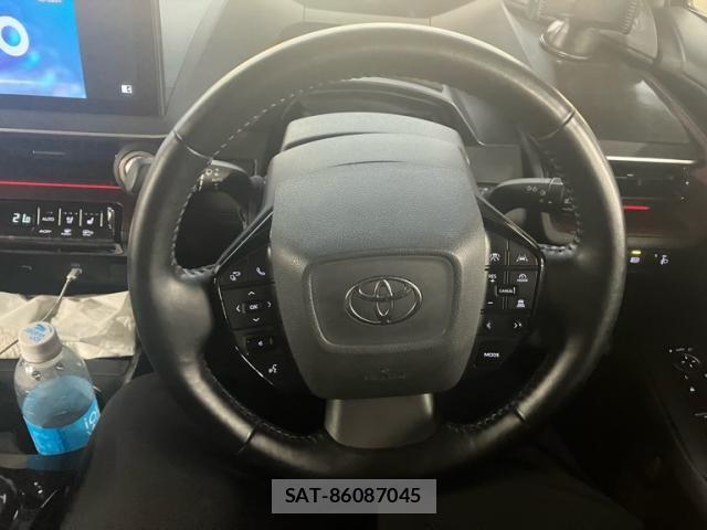 Toyota PRIUS 2023-03 8661109-14