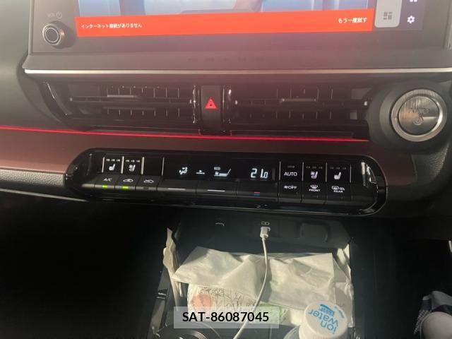 Toyota PRIUS 2023-03 8661109-21
