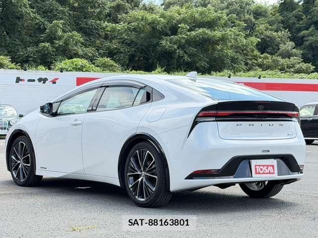Toyota PRIUS 2025-04 8661101-24