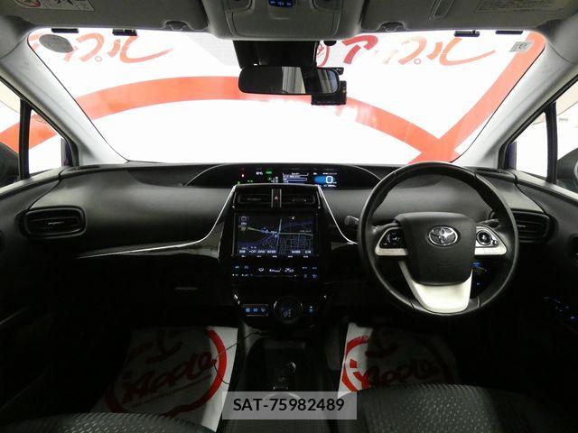 Toyota PRIUS 2016-09 8666764-10