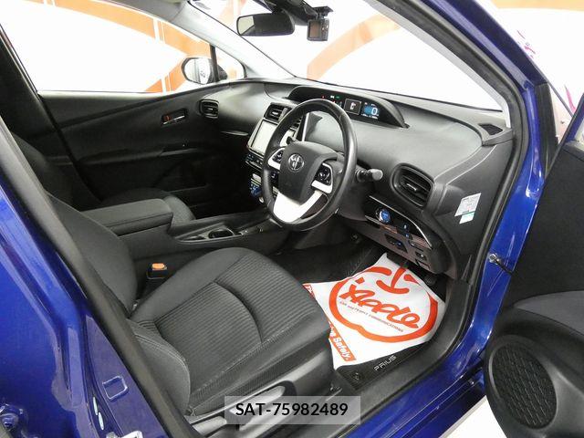 Toyota PRIUS 2016-09 8666764-14
