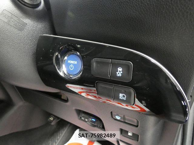 Toyota PRIUS 2016-09 8666764-17