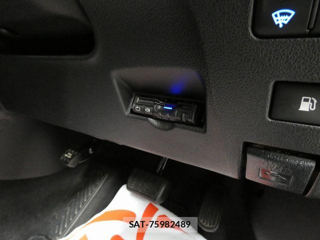 Toyota PRIUS 2016-09 8666764-19