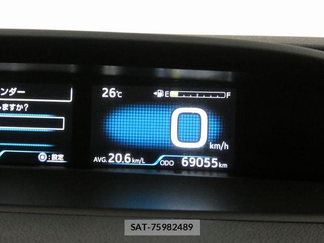 Toyota PRIUS 2016-09 8666764-20