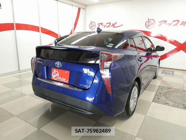 Toyota PRIUS 2016-09 8666764-28