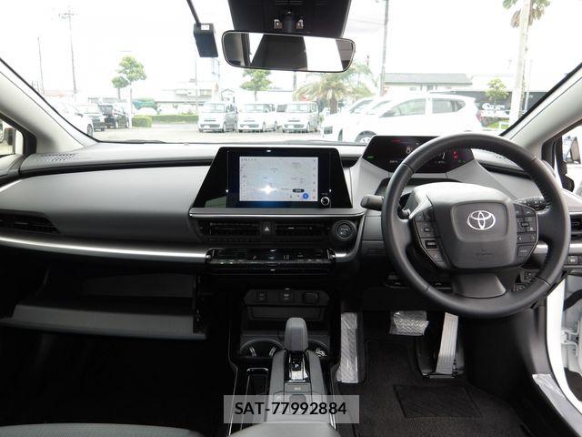 Toyota PRIUS 2023-09 8666765-1