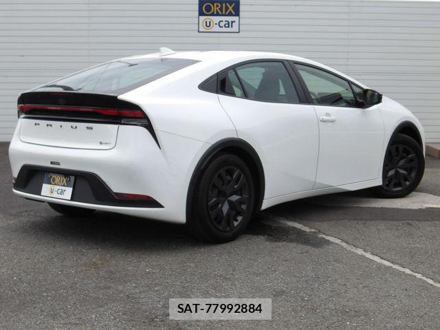 Toyota PRIUS 2023-09 8666765-2
