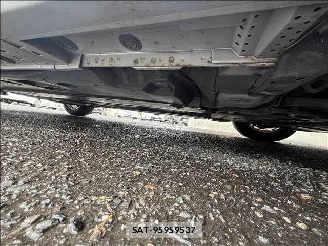 Toyota PRIUS 2019-07 8661110-11