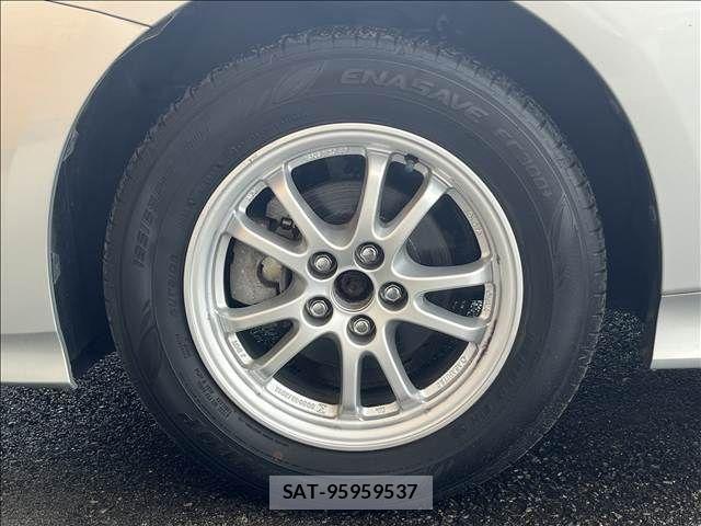 Toyota PRIUS 2019-07 8661110-15