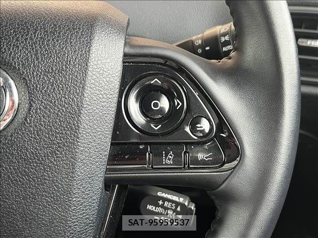 Toyota PRIUS 2019-07 8661110-26