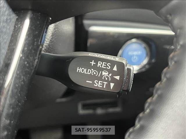 Toyota PRIUS 2019-07 8661110-27
