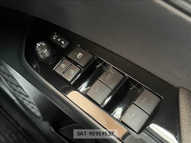 Toyota PRIUS 2019-07 8661110-29