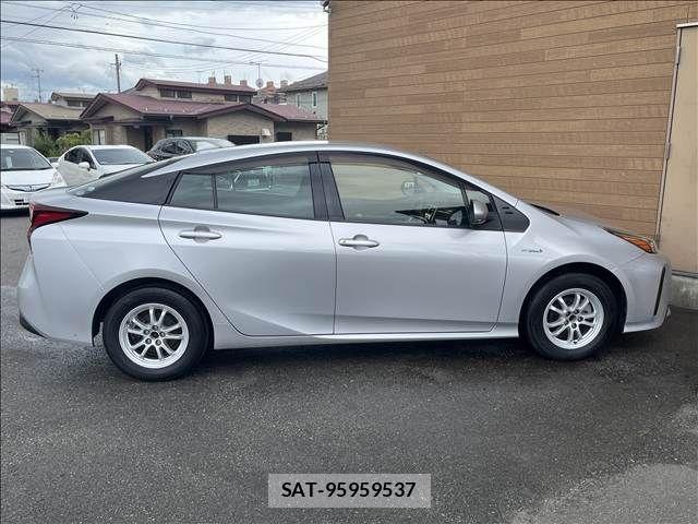 Toyota PRIUS 2019-07 8661110-4