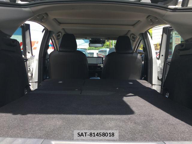 Toyota PRIUS 2023-08 8661106-29