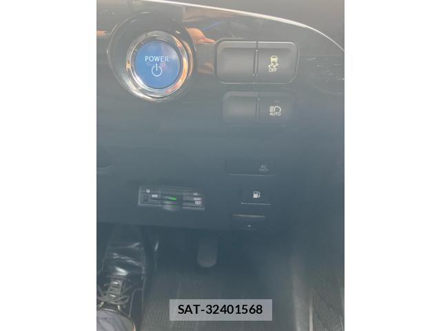 Toyota PRIUS 2016-04 8686364-22