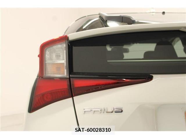 Toyota PRIUS 2019-03 8686363-18