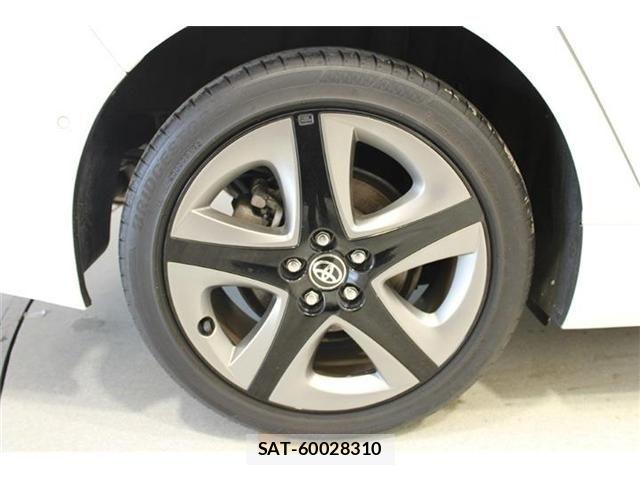 Toyota PRIUS 2019-03 8686363-22