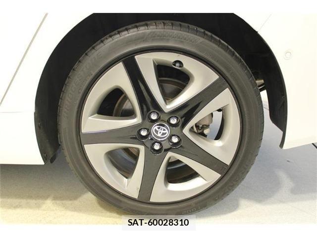 Toyota PRIUS 2019-03 8686363-23