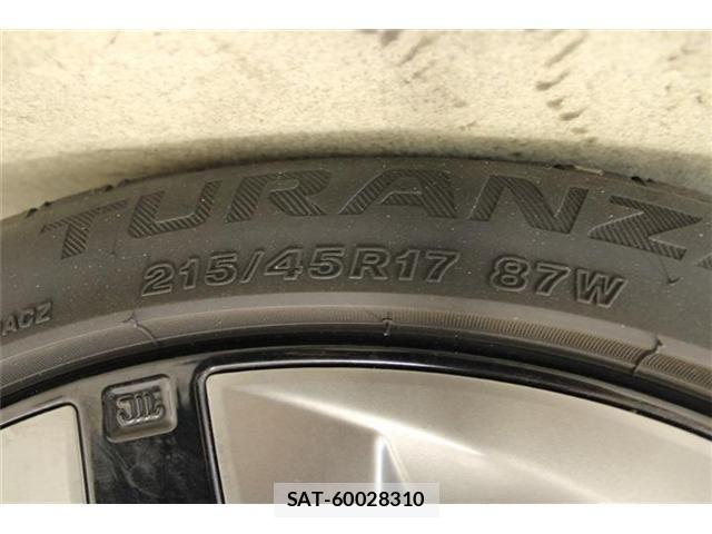 Toyota PRIUS 2019-03 8686363-26