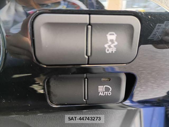 Toyota PRIUS 2016-06 8745370-22