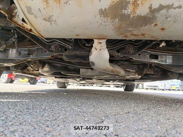 Toyota PRIUS 2016-06 8745370-7