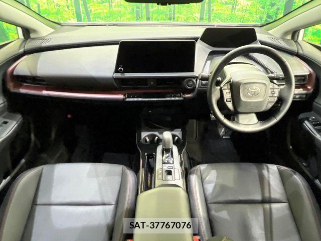 Toyota PRIUS 2024-03 8745367-1