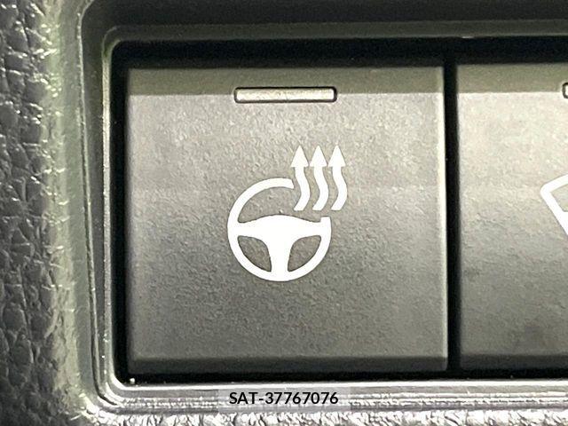 Toyota PRIUS 2024-03 8745367-6