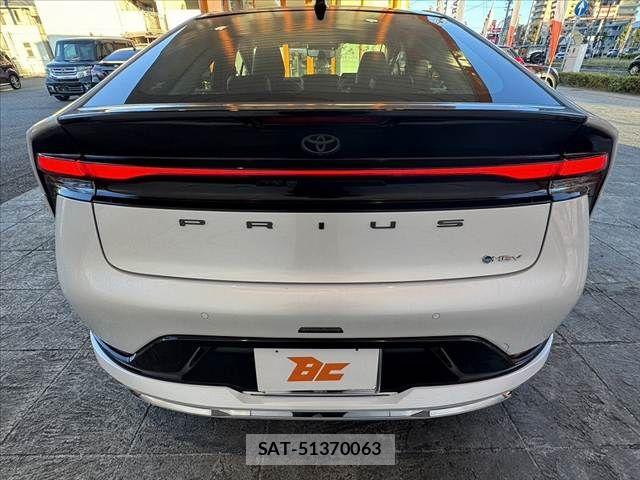 Toyota PRIUS 2025-02 8745366-13