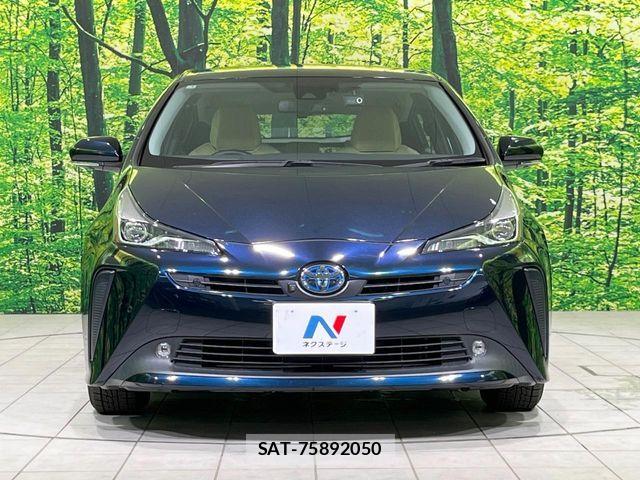 Toyota PRIUS 2022-08 8745368-13
