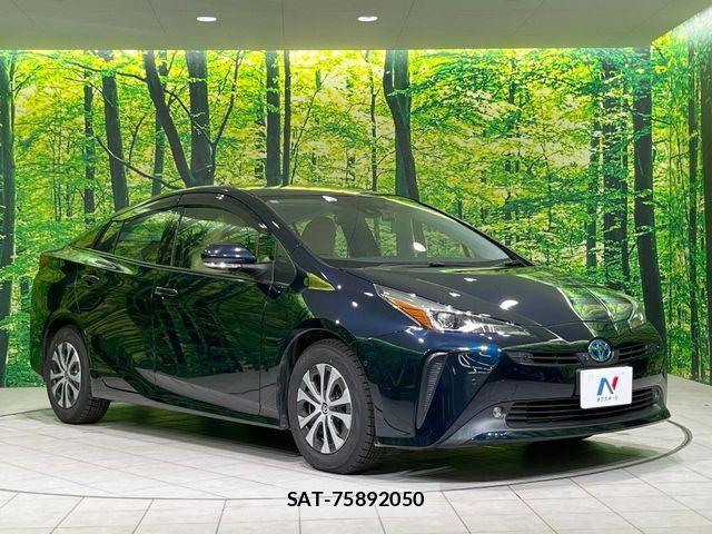 Toyota PRIUS 2022-08 8745368-15