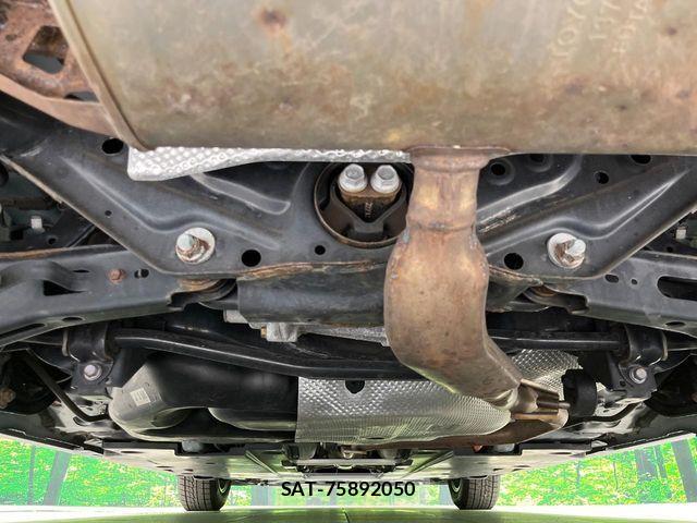 Toyota PRIUS 2022-08 8745368-18