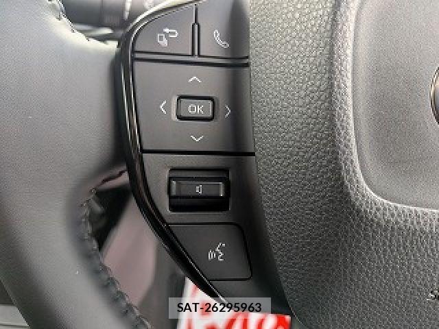 Toyota PRIUS 2024-09 8745369-19