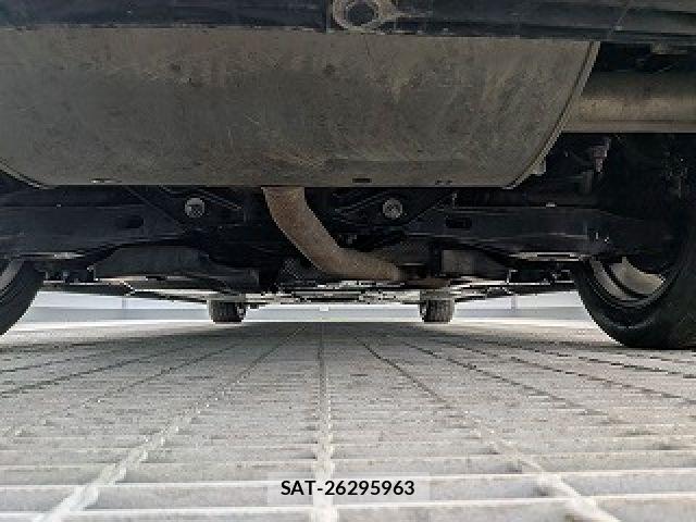 Toyota PRIUS 2024-09 8745369-26