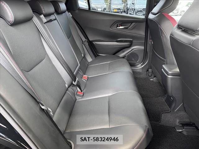 Toyota PRIUS 2024-03 8781706-17