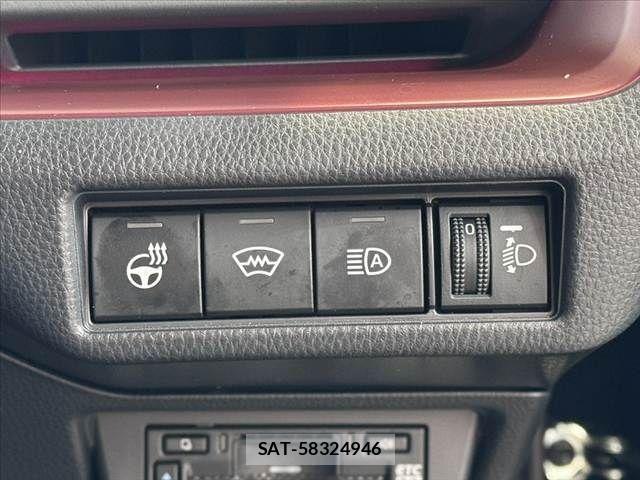 Toyota PRIUS 2024-03 8781706-25