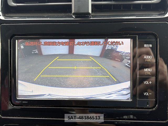Toyota PRIUS 2016-03 8781708-11
