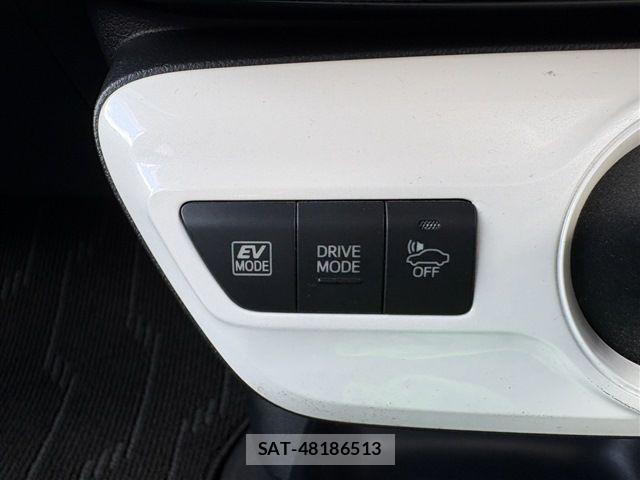 Toyota PRIUS 2016-03 8781708-13