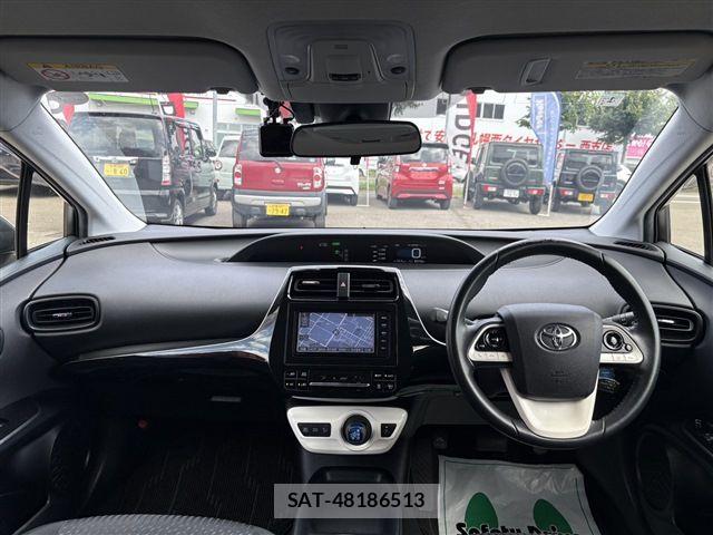 Toyota PRIUS 2016-03 8781708-2