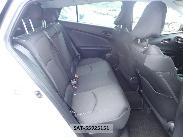 Toyota PRIUS 2023-05 8781707-15
