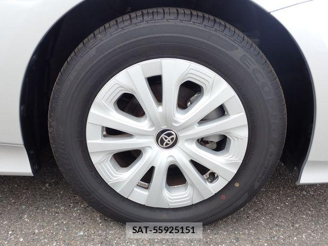 Toyota PRIUS 2023-05 8781707-18