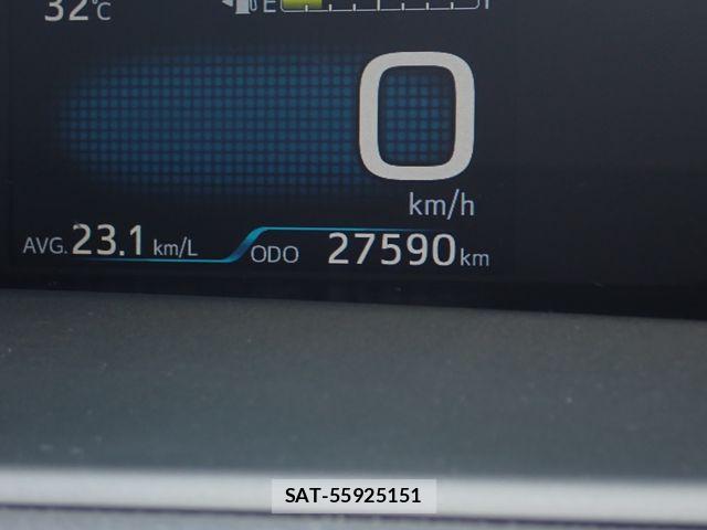 Toyota PRIUS 2023-05 8781707-8