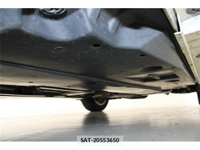 Toyota PRIUS 2020-03 8797201-12