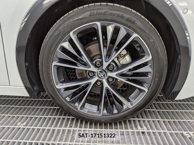 Toyota PRIUS 2023-06 8797198-16
