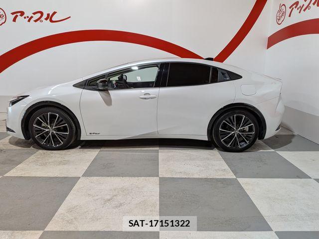 Toyota PRIUS 2023-06 8797198-4